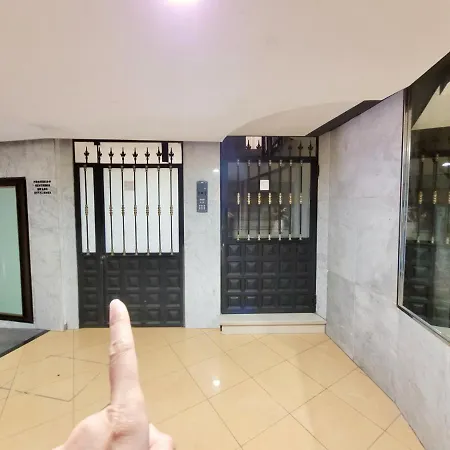 Plaza Apartment *