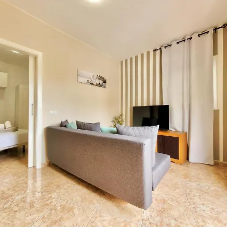 Plaza Apartment