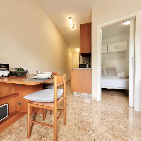 Plaza Apartamento *