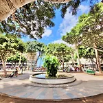 Plaza * Puerto de la Cruz (Tenerife)